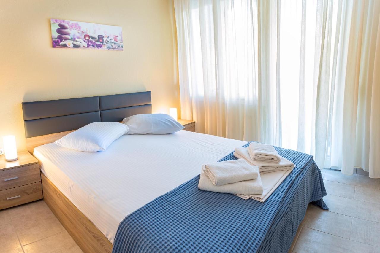 2 Bedroom Modern Apartment in Perea Peraía Buitenkant foto
